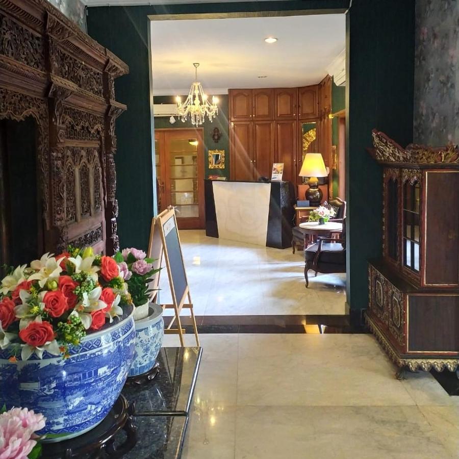 Arimbi Pejaten Suites Jakarta Buitenkant foto