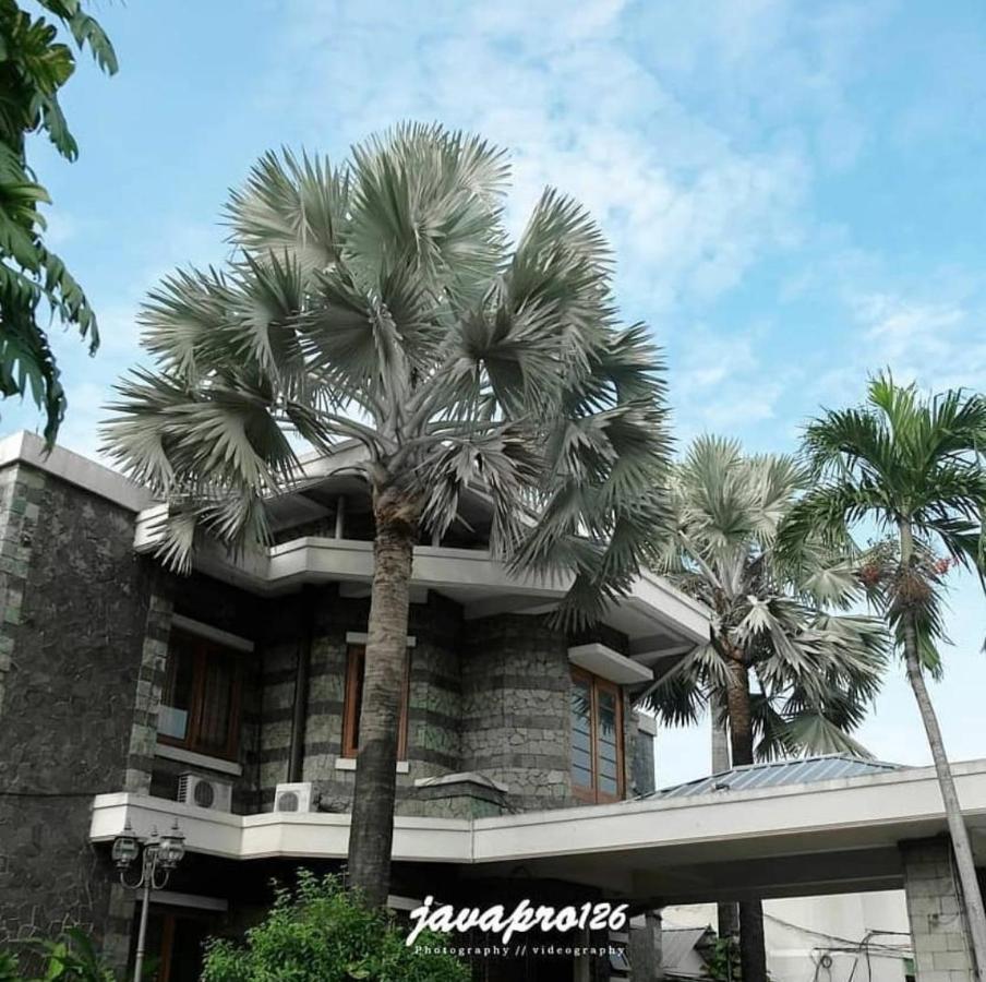 Arimbi Pejaten Suites Jakarta Buitenkant foto