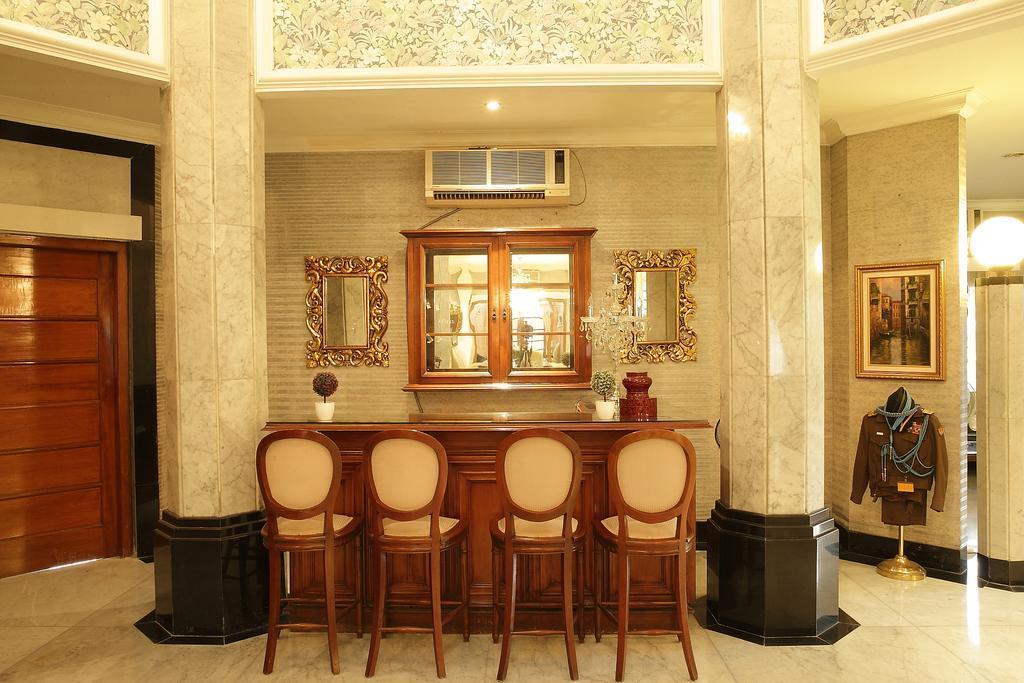 Arimbi Pejaten Suites Jakarta Buitenkant foto