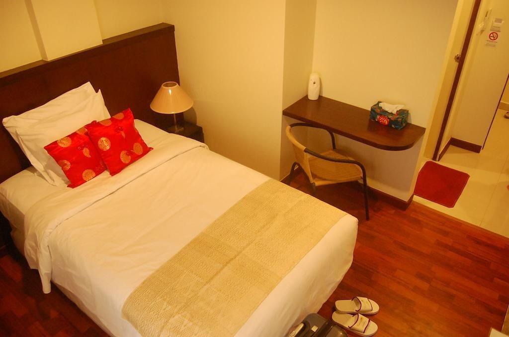Arimbi Pejaten Suites Jakarta Buitenkant foto