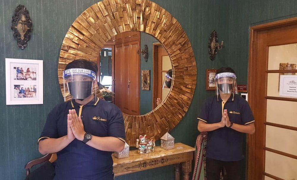 Arimbi Pejaten Suites Jakarta Buitenkant foto