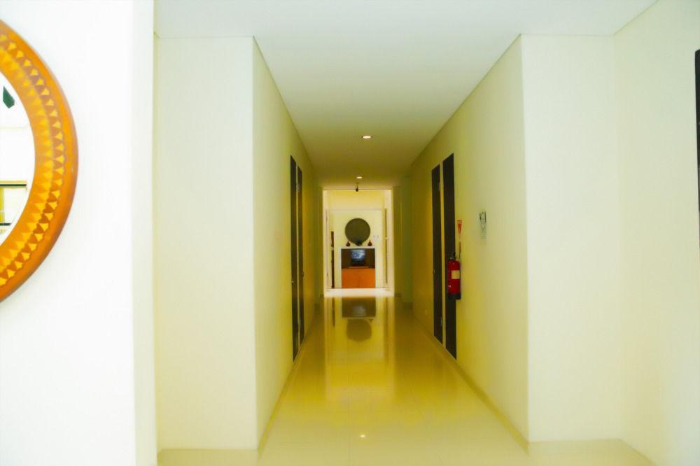 Arimbi Pejaten Suites Jakarta Buitenkant foto