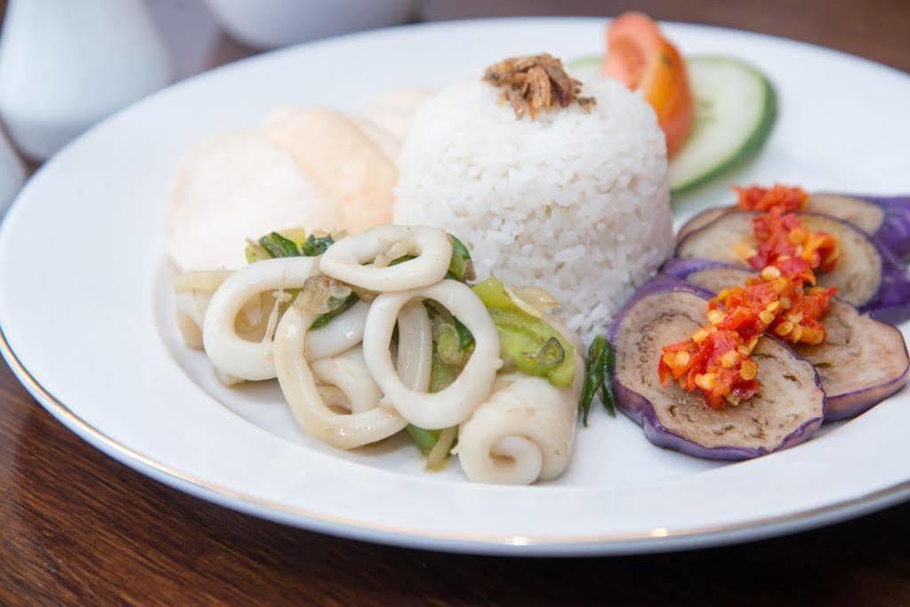 Arimbi Pejaten Suites Jakarta Buitenkant foto