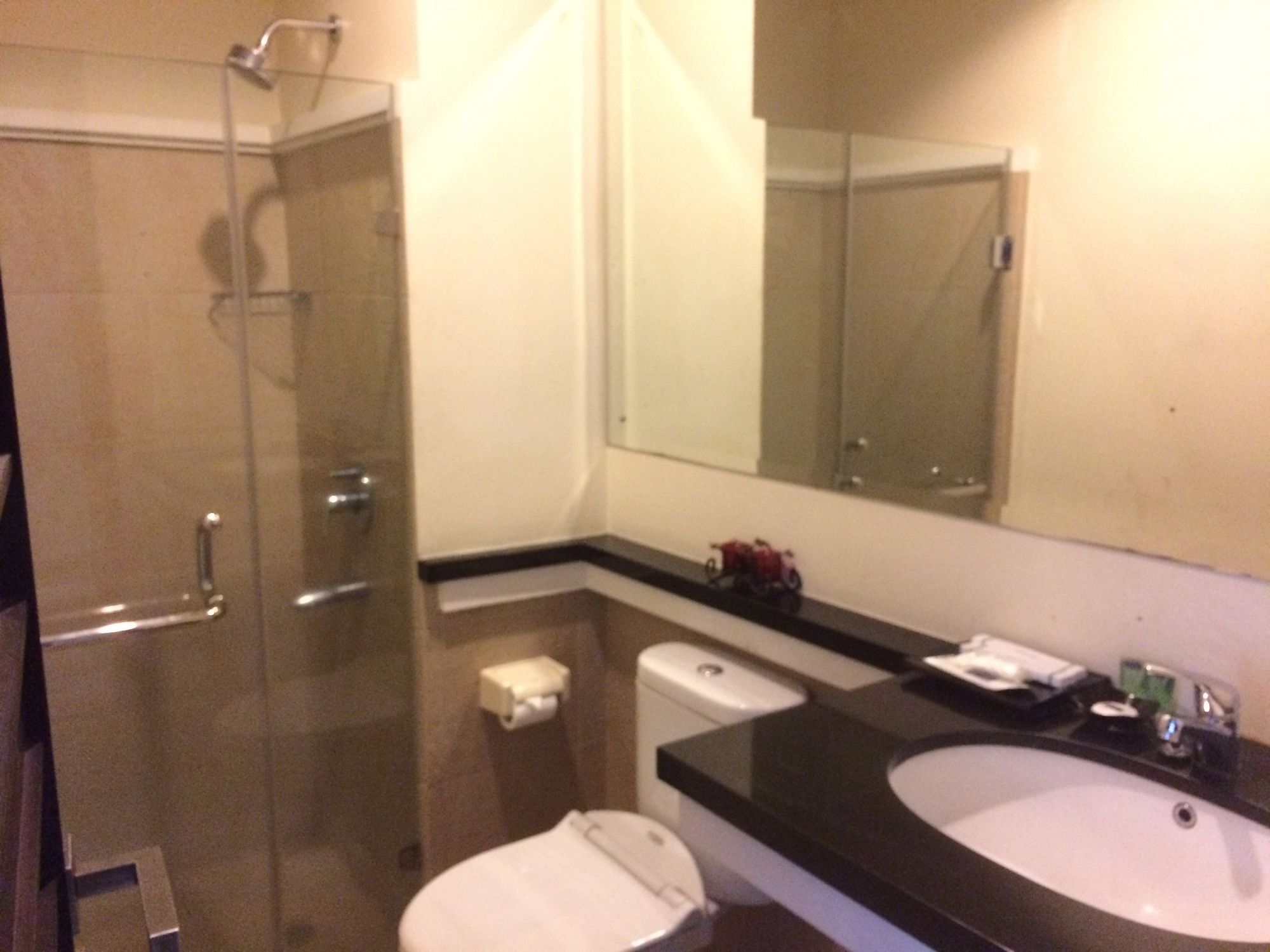 Arimbi Pejaten Suites Jakarta Buitenkant foto
