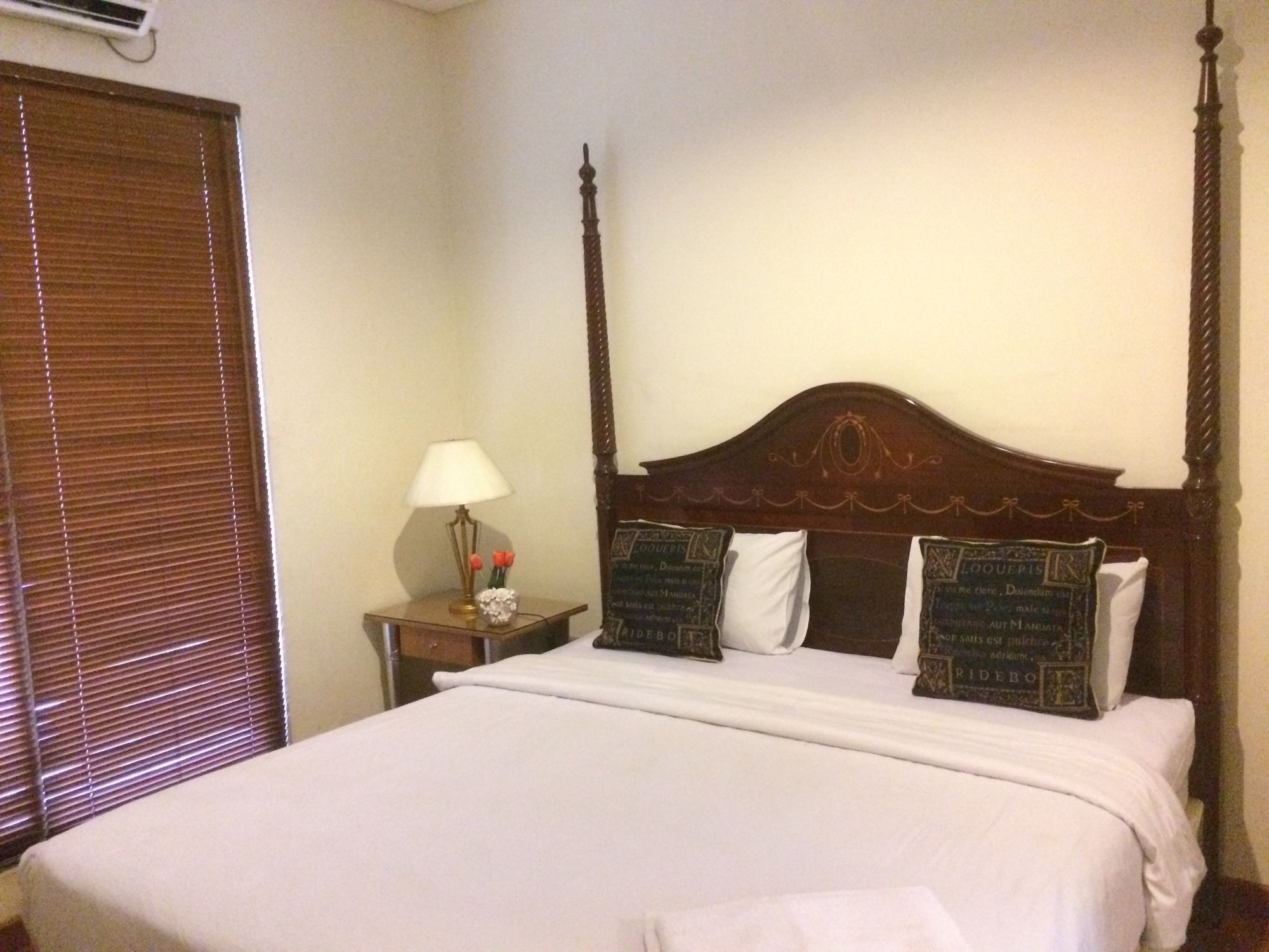 Arimbi Pejaten Suites Jakarta Buitenkant foto