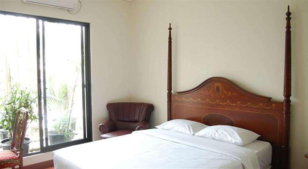 Arimbi Pejaten Suites Jakarta Kamer foto